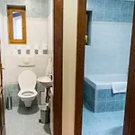 Spacious And Quiet Attic Flat In Centre Διαμέρισμα *