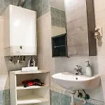 Spacious And Quiet Attic Flat In Centre